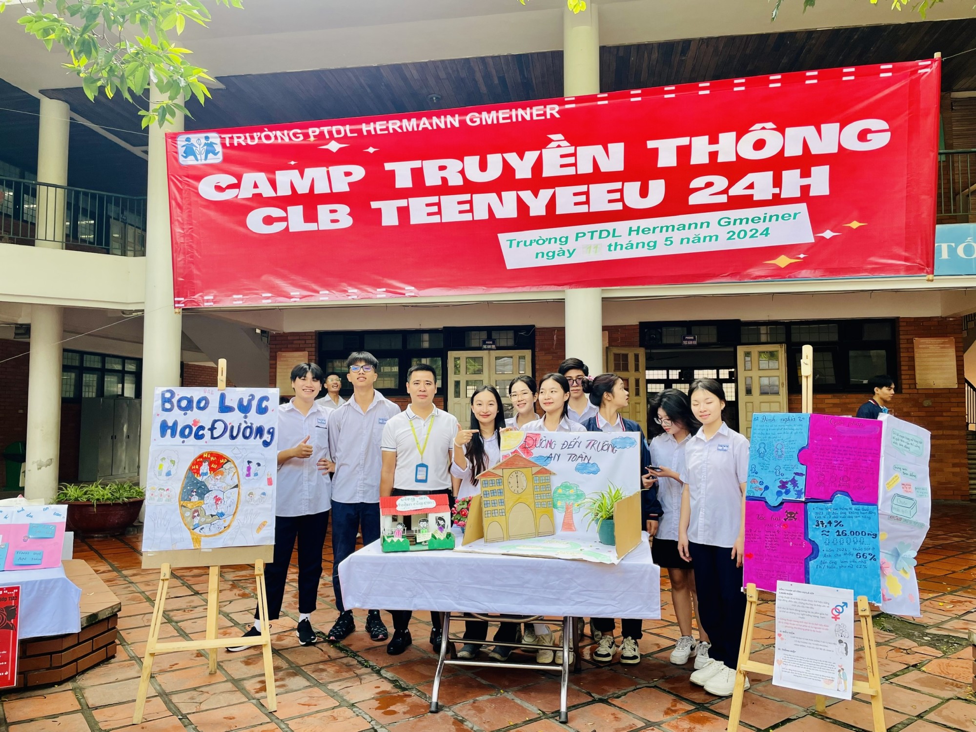 CLB TEENYEEU 24H tại Trường Hermann Gmeiner Hà Nội do Trung tâm Trẻ em và Phát triển (CCD) cùng Viện Dân số, Gia đình & trẻ em phối hợp thực hiện.  